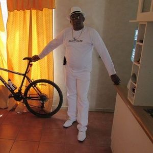 Meet your Posher, Peter